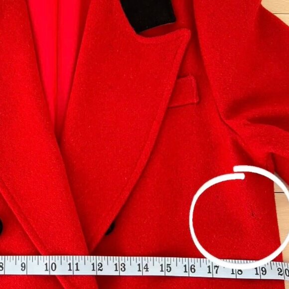 Vintage 80s Women's Red Wool Pea Coat Black Velvet Collar with Epaulets Size 12 - Picture 15 of 16